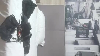 小情侣吃吃喝喝酒饱饭足就开始玩穴了，白虎超干净道具自慰，向往的生活第06集