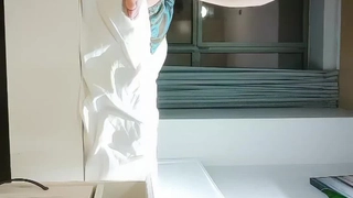 和老公吵架了，我只好献上鲍鲍求和！这样晚上才能再打一炮~